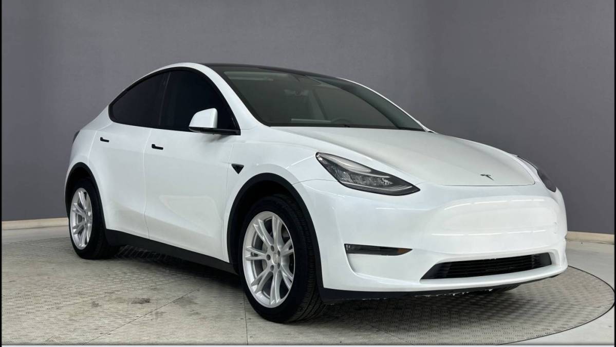 2023 Tesla Model Y 7SAYGDEE3PA101233