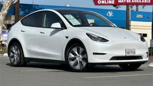 2022 Tesla Model Y 7SAYGDEE4NF399193