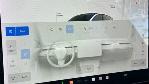 2022 Tesla Model Y 7SAYGDEE4NF399193