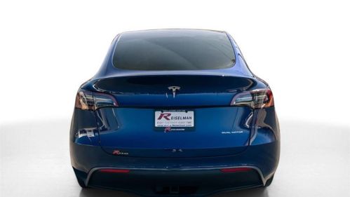 2024 Tesla Model Y 7SAYGDEE4RA222436