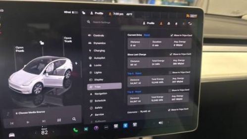 2022 Tesla Model Y 7SAYGDEE6NF373730