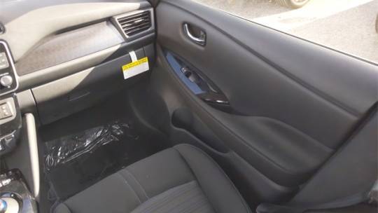 2024 Nissan LEAF 1N4CZ1CV8RC551939