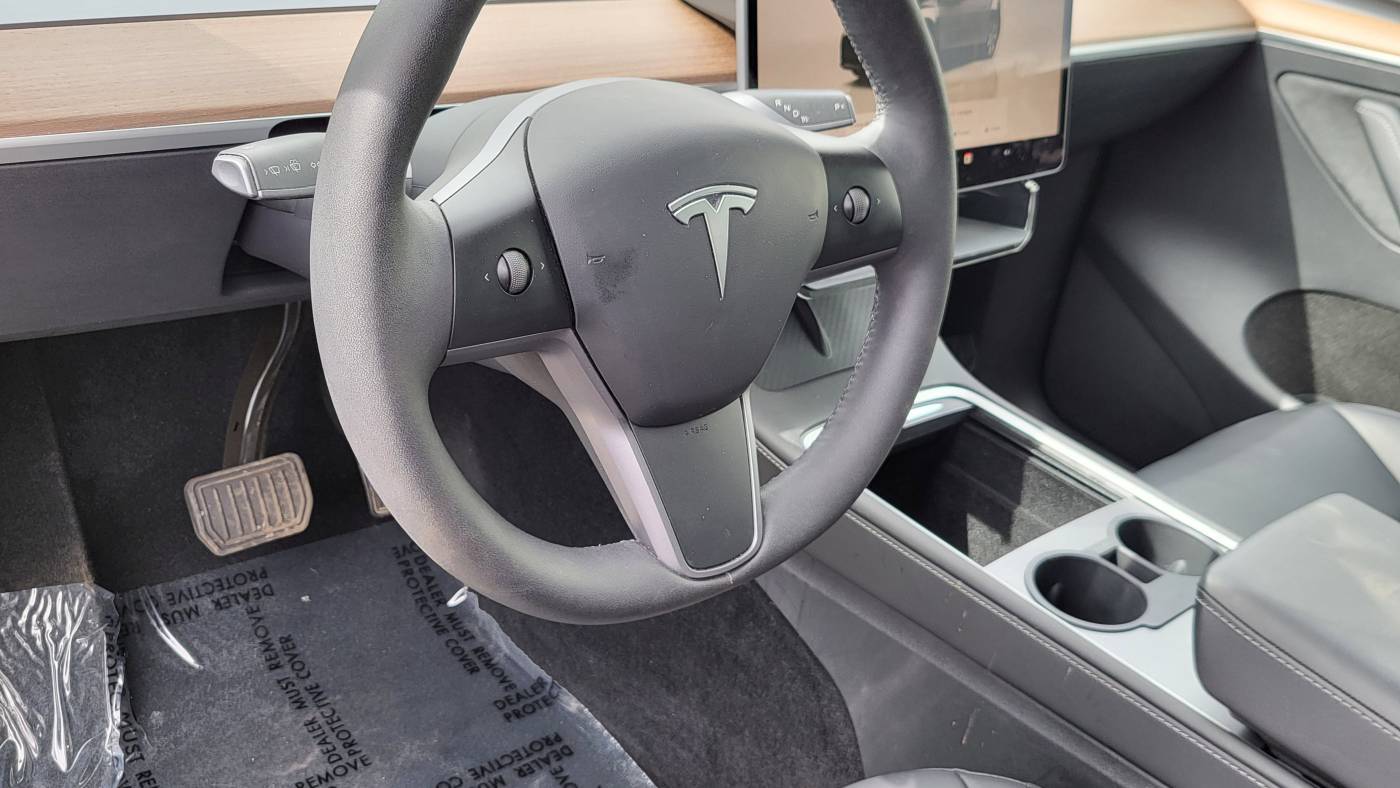 2023 Tesla Model Y 7SAYGDEEXPF603756