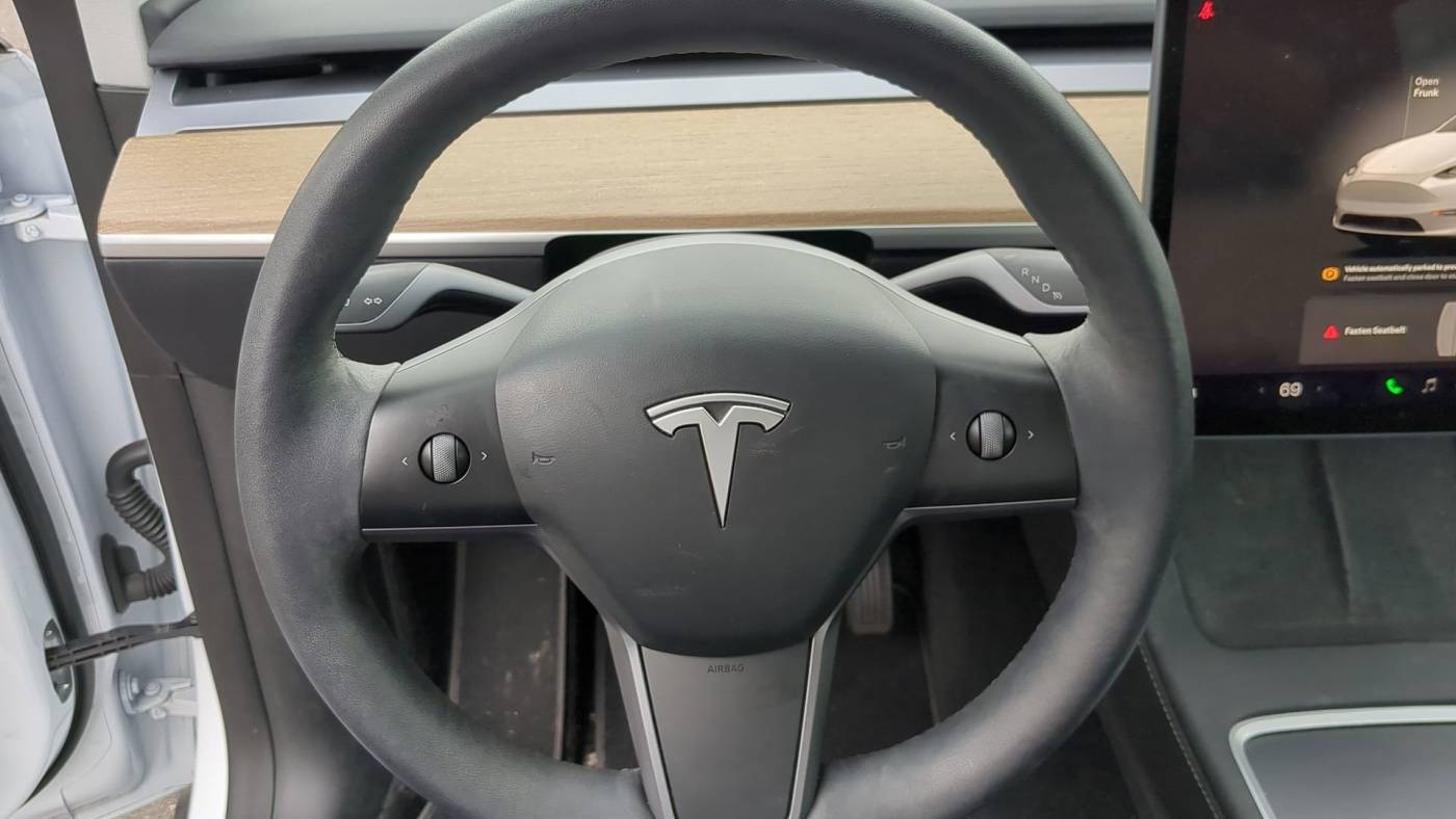 2023 Tesla Model Y 7SAYGDEE6PF607433