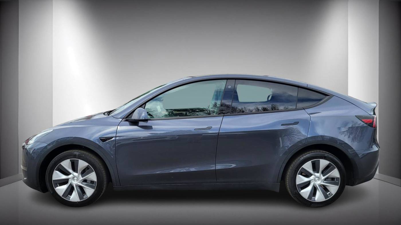 2023 Tesla Model Y 7SAYGDEEXPF603756