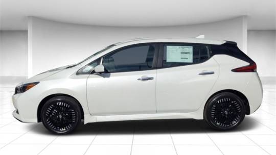 2024 Nissan LEAF 1N4CZ1CV8RC551939