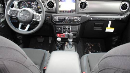 2023 Jeep Wrangler 1C4JJXR62PW584376