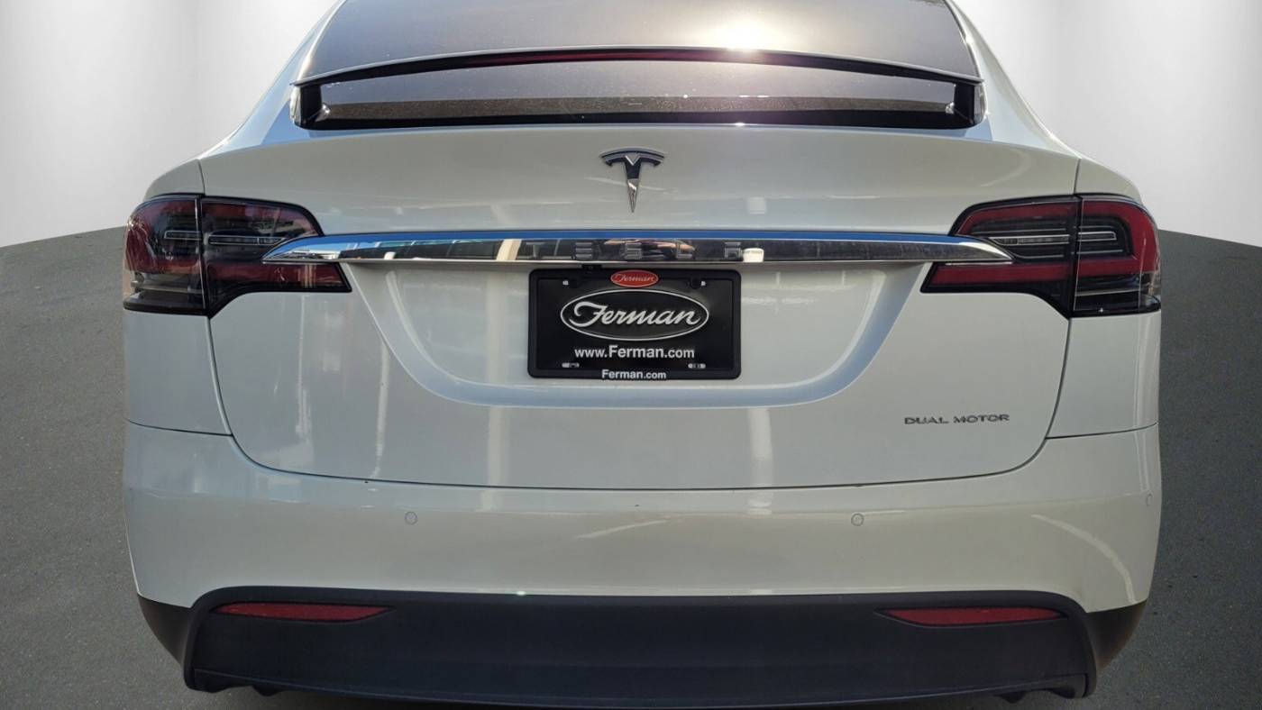 2020 Tesla Model X 5YJXCBE20LF301322