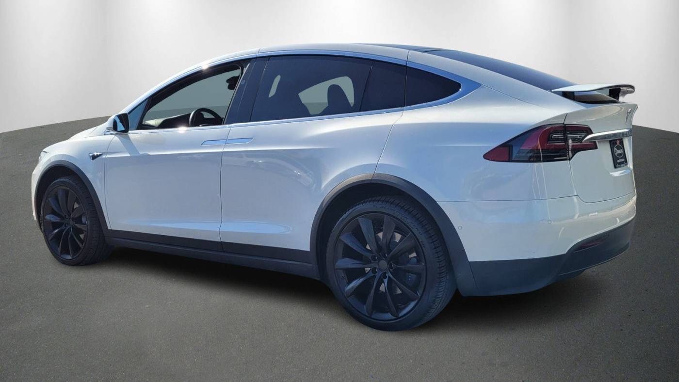 2020 Tesla Model X 5YJXCBE20LF301322