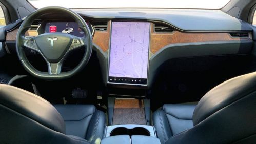 2019 Tesla Model X 5YJXCBE26KF180603