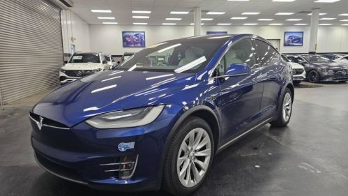 2021 Tesla Model X 5YJXCDE22MF321357