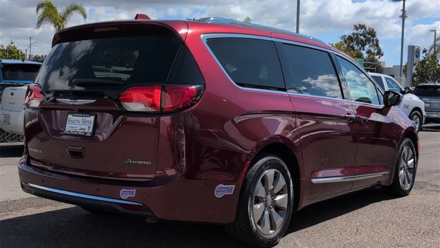 2018 Chrysler Pacifica 2C4RC1N77JR178358