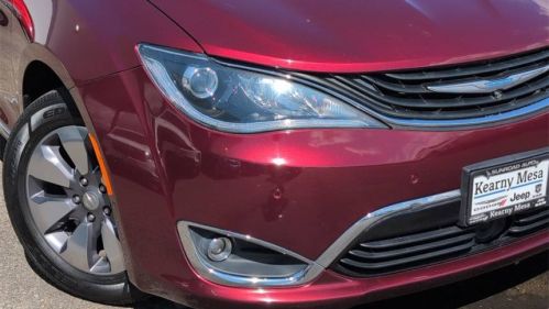 2018 Chrysler Pacifica 2C4RC1N77JR178358