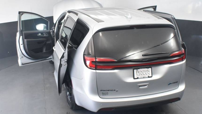 2022 Chrysler Pacifica 2C4RC1S77NR161067