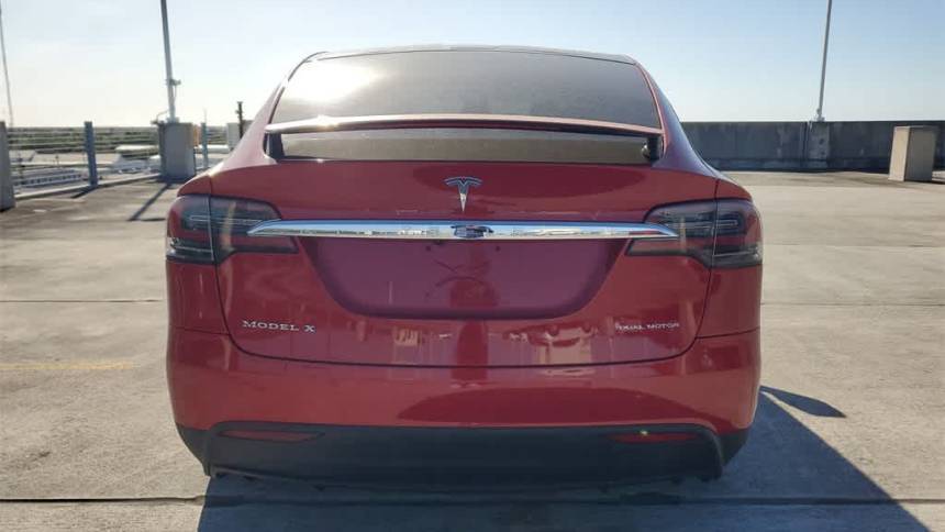 2020 Tesla Model X 5YJXCDE29LF300343