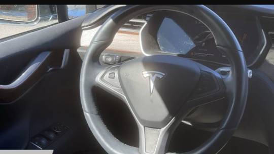 2020 Tesla Model X 5YJXCDE22LF250174