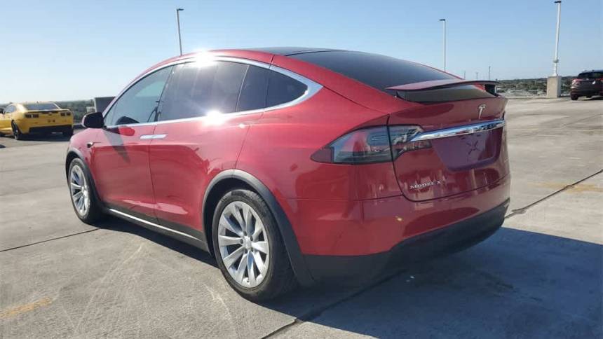 2020 Tesla Model X 5YJXCDE29LF300343