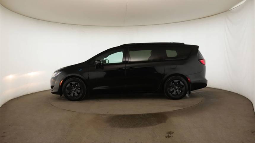 2019 Chrysler Pacifica 2C4RC1N71KR636560