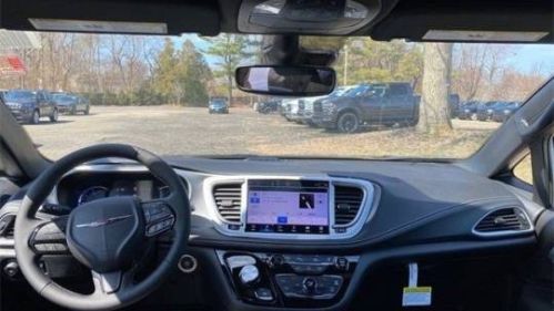 2023 Chrysler Pacifica 2C4RC1L72PR543699