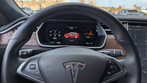 2017 Tesla Model S 5YJSA1E23HF232370