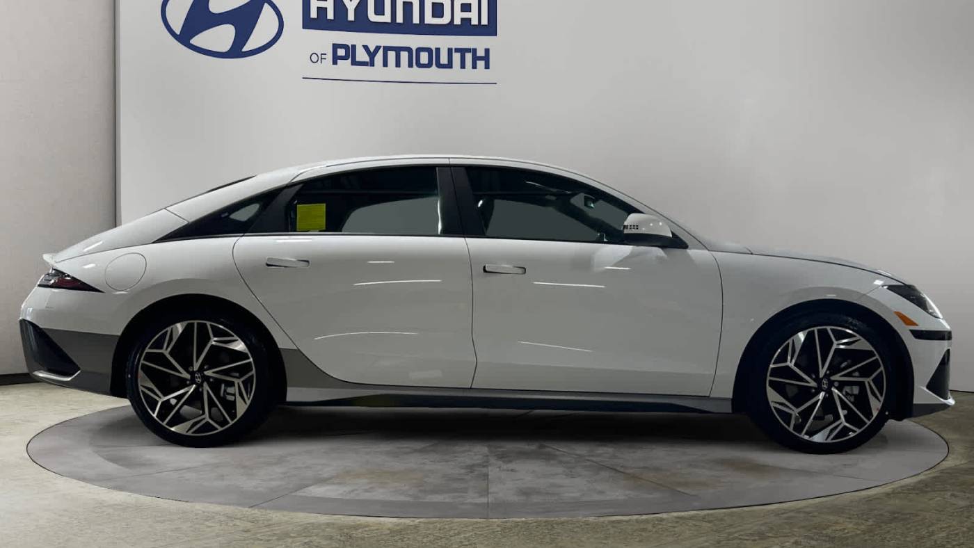 2025 Hyundai IONIQ 6 KMHM34AC7SA092354