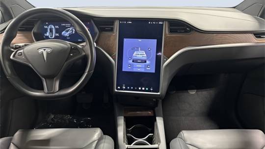 2019 Tesla Model X 5YJXCAE23KF160724