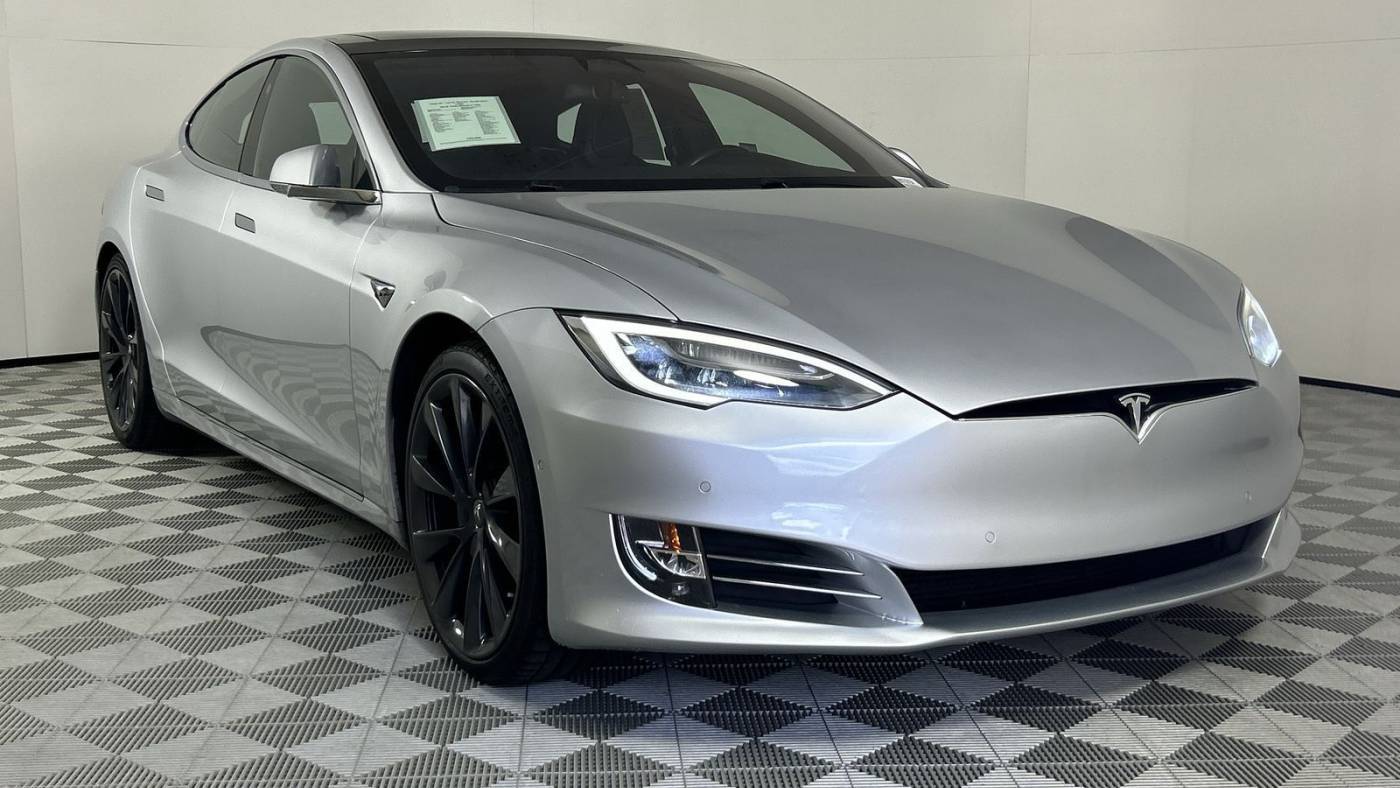 2018 Tesla Model S 5YJSA1E28JF246139