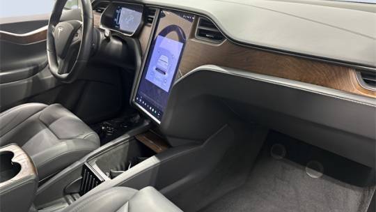 2019 Tesla Model X 5YJXCAE23KF160724