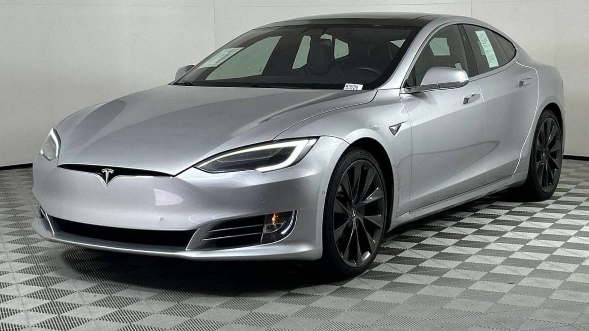 2018 Tesla Model S 5YJSA1E28JF246139