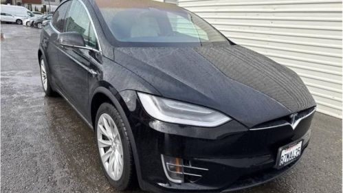 2021 Tesla Model X 5YJXCBE20MF319563