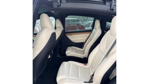 2021 Tesla Model X 5YJXCBE20MF319563