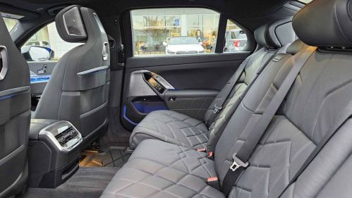 2025 BMW i7 WBY43EJ01SCT90000