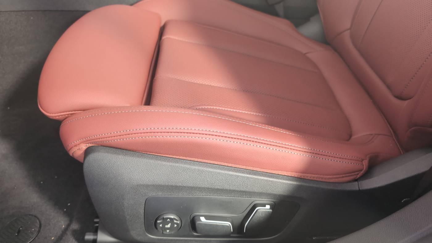 2025 BMW i4 WBY23HD05SFU69110