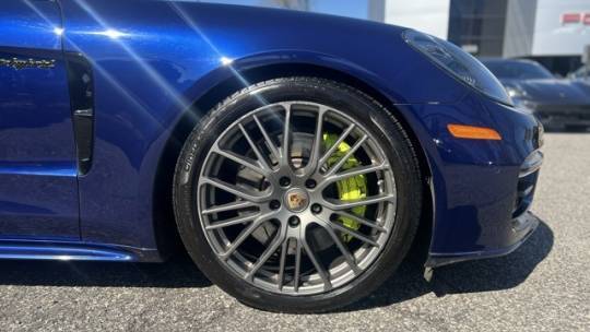 2022 Porsche Panamera - Images - 8