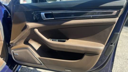 2022 Porsche Panamera - Images - 11