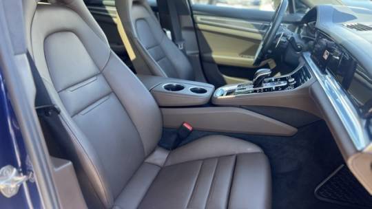2022 Porsche Panamera - Images - 14