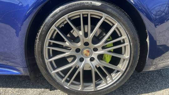 2022 Porsche Panamera - Images - 21