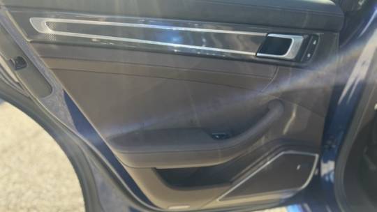 2022 Porsche Panamera - Images - 23