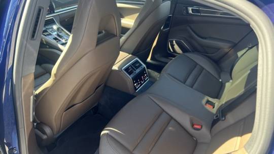 2022 Porsche Panamera - Images - 24