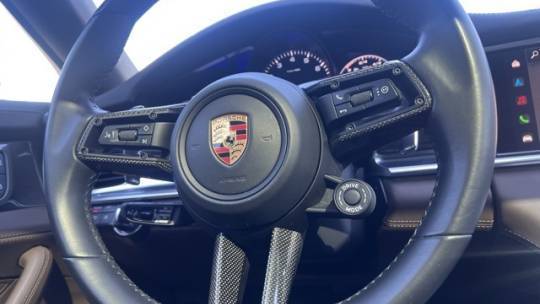 2022 Porsche Panamera - Images - 35