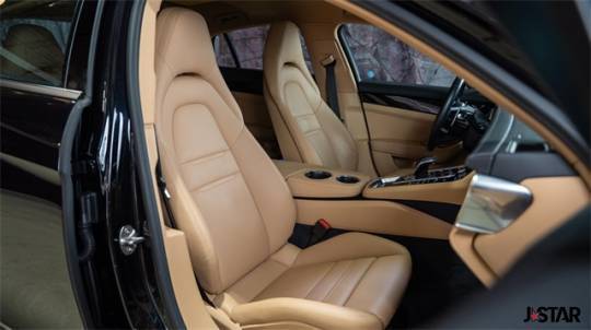 2022 Porsche Panamera - Images - 10