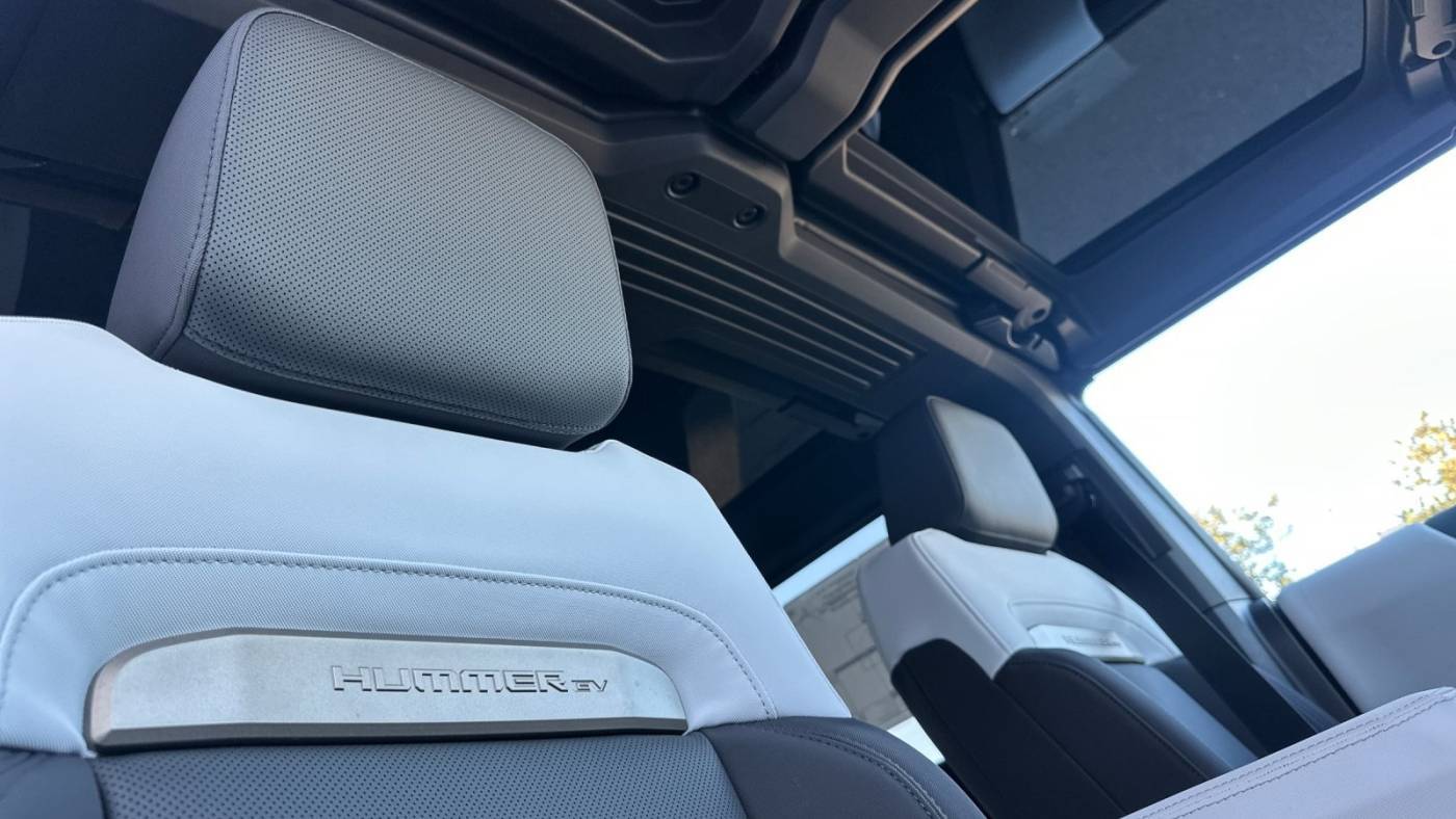 2025 GMC HUMMER EV SUV 1GKT0NDE7SU113444
