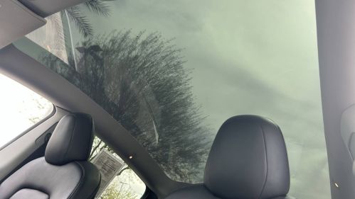 2021 Tesla Model Y 5YJYGDEE0MF188925