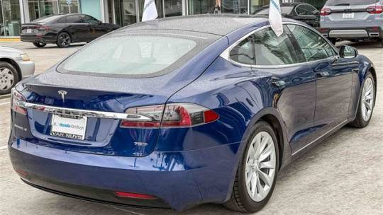 2018 Tesla Model S 5YJSA1E27JF246911