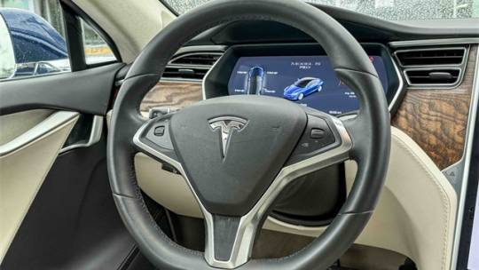 2018 Tesla Model S 5YJSA1E27JF246911