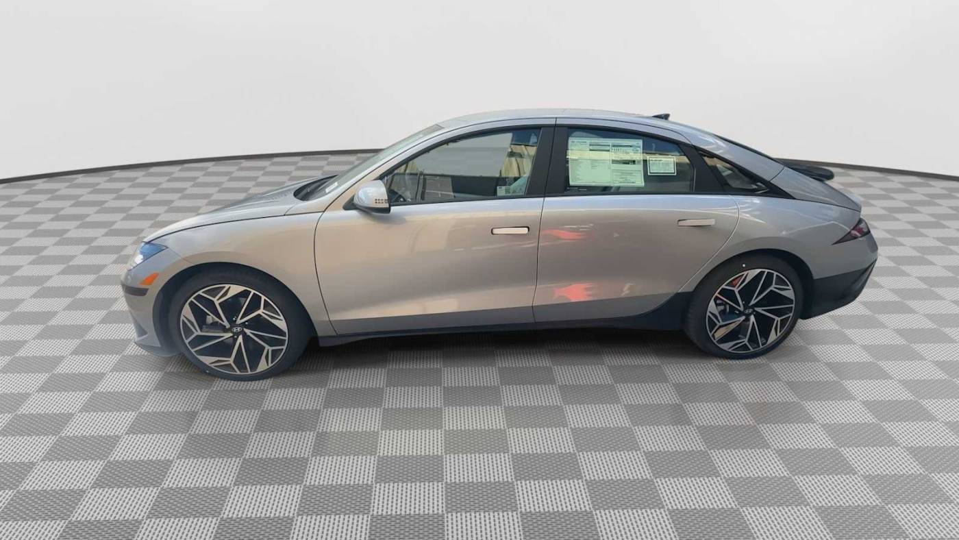 2025 Hyundai IONIQ 6 KMHM34AA3SA087991