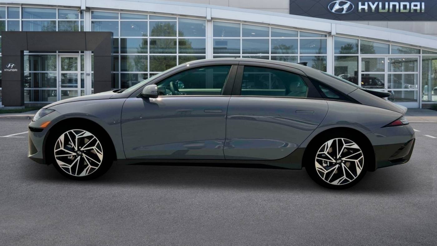 2025 Hyundai IONIQ 6 KMHM34AA2SA082992
