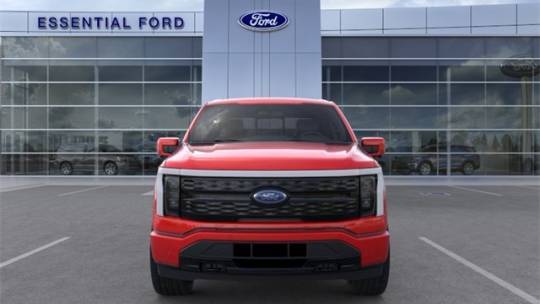 2022 Ford F-150 Lightning 1FT6W1EV6NWG02330