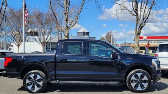 2024 Ford F-150 Lightning 1FT6W7L70RWG15023