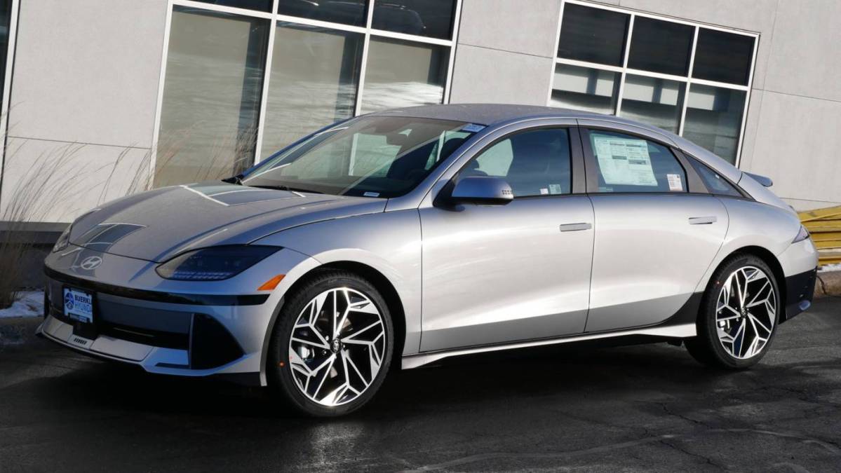 2025 Hyundai IONIQ 6 KMHM34ACXSA097368